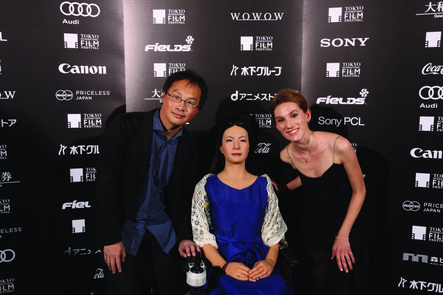 Der Regisseur und die beiden Hauptdarstellerinnen des Filmes "Sayonara" © TIFF 2015