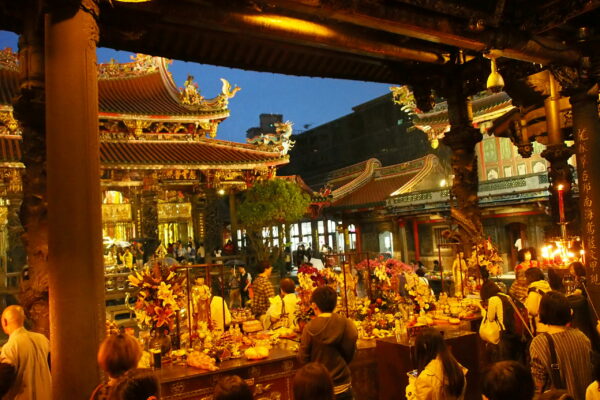 Abendstimmung am Longshan Temple in Taipeh © Sonja Blaschke