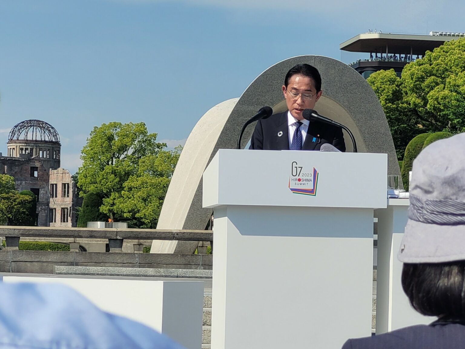 Der japanische Regierungschef Fumio Kishida im Friedenspark von Hiroshima © Sonja Blaschke