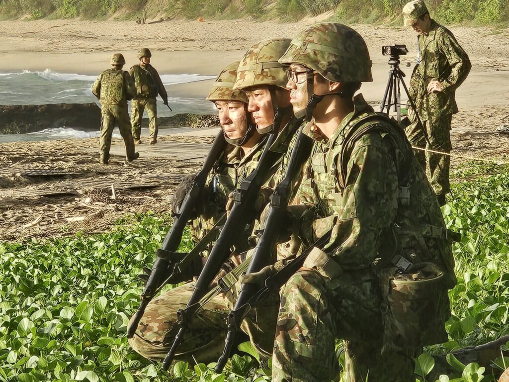 Japanese soldiers during a military exercise in October 2024 © Sonja Blaschke