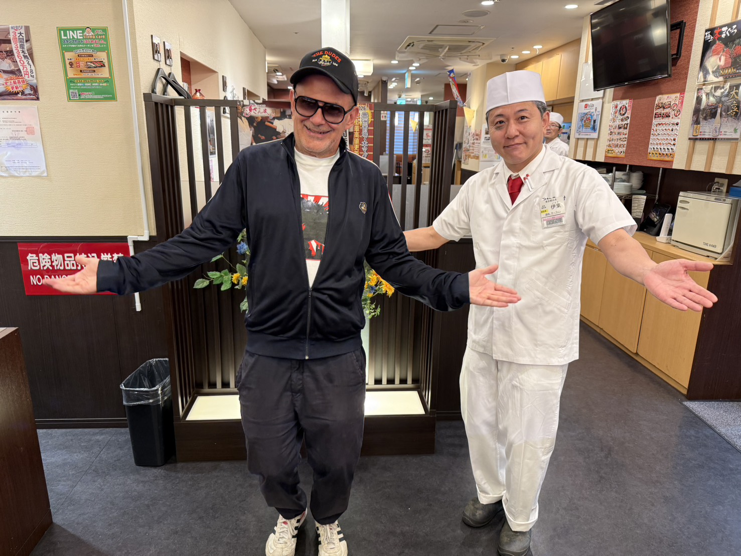 Westbam, DJ, sushi, Japan, Tokyo | German DJ Westbam with a sushi chef in Tokyo © Sonja Blaschke Westbam, DJ, sushi, Japan, Tokyo | German DJ Westbam with a sushi chef in Tokyo © Sonja Blaschke